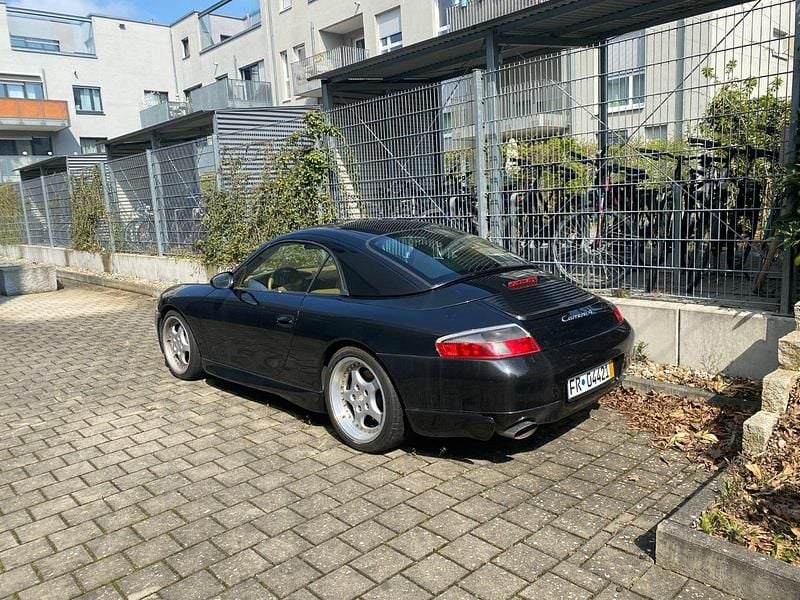Schwarz Gebraucht 2001 Porsche 996 Cabrio | 22.610 € (Fairer Preis) - Bild 1/4