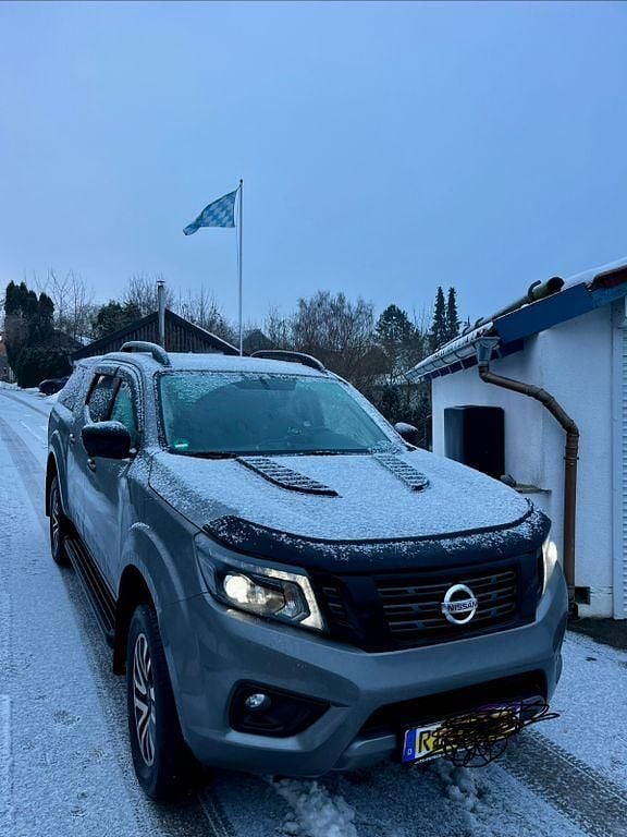 Silber Gebraucht 2019 Nissan Navara N-Guard Abholung | 26.400 € (Fairer Preis) - Bild 1/4