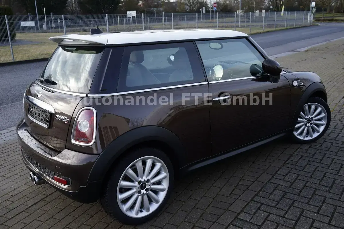 Gebraucht Mini Cooper S 174 PS (127 kW) 2010 Kleinwagen