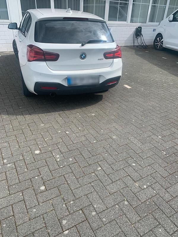 Gebraucht BMW 118 136 PS (100 kW) 2017 Weiß Kleinwagen