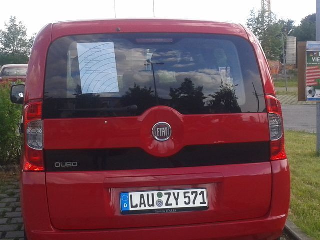 Gebraucht Fiat Qubo Trekking 99 PS (72 kW) 2009 Rot Van / Kleinbus