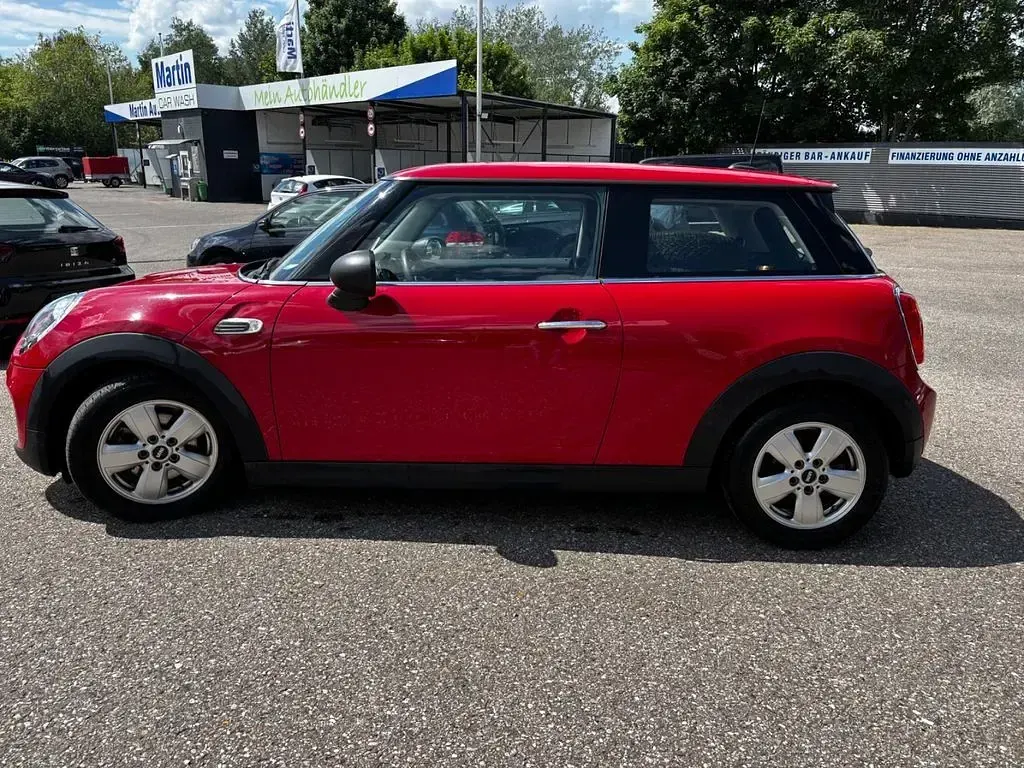 Gebraucht Mini ONE 102 PS (75 kW) 2019 Rot Kleinwagen