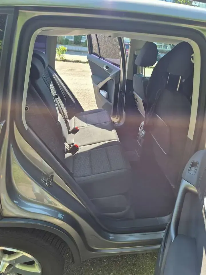 Gebraucht VW Tiguan 140 PS (102 kW) 2008 Grau SUV