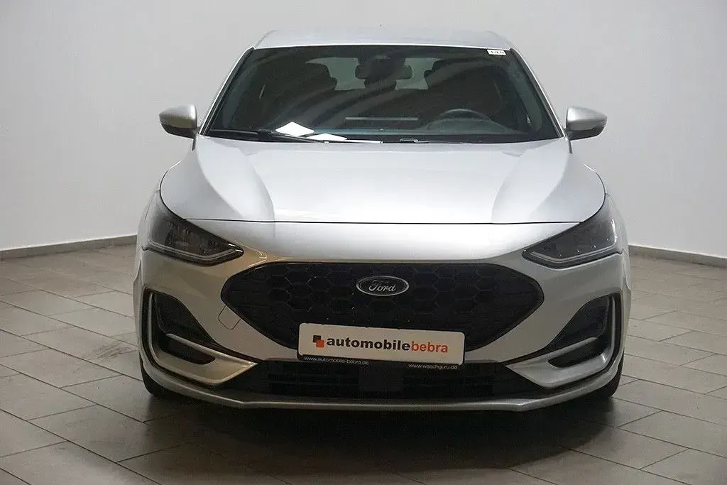 Gebraucht Ford Focus ST-Line 155 PS (114 kW) 2025 Silber Limousine