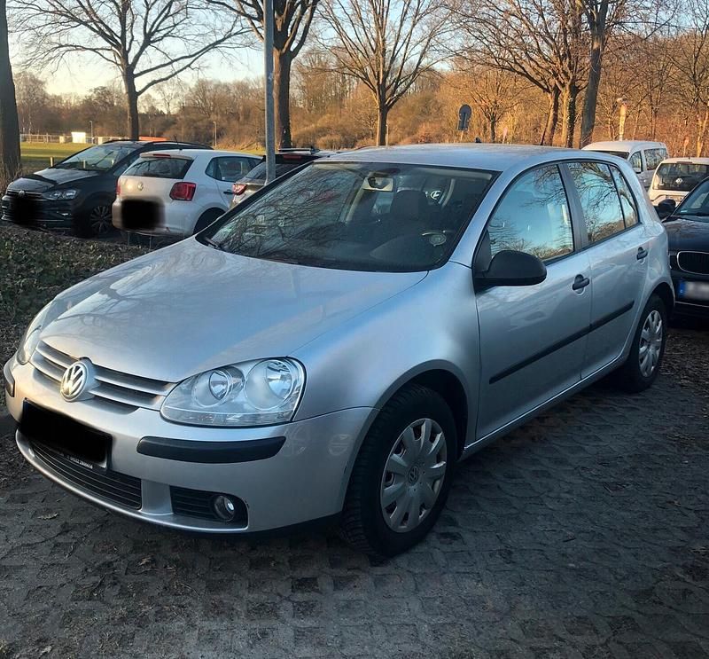 Gebraucht VW Golf V 105 PS (77 kW) 2007 Silber Limousine