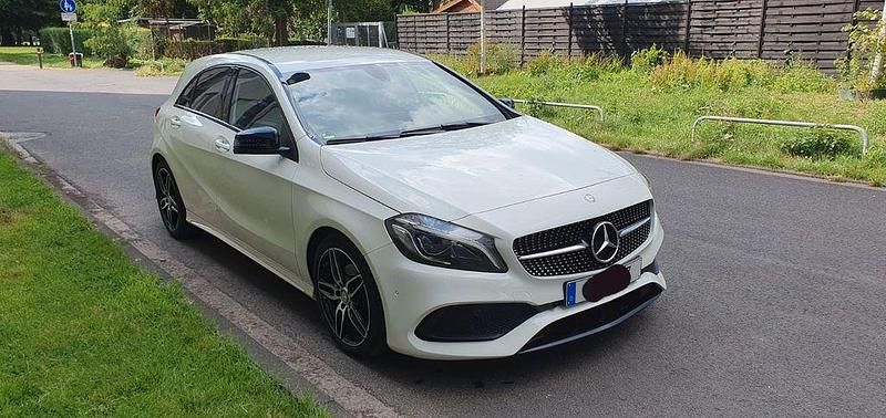 Gebraucht Mercedes A200 AMG line 156 PS (114 kW) 2017 Weiß Limousine