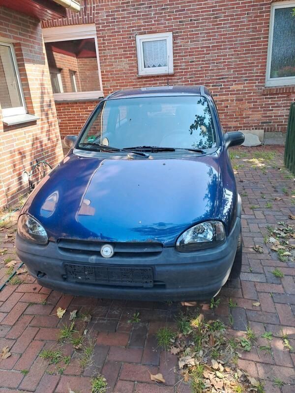 Blau Gebraucht 1998 Opel Corsa Kleinwagen | 250 € (Guter Preis) - Bild 1/4