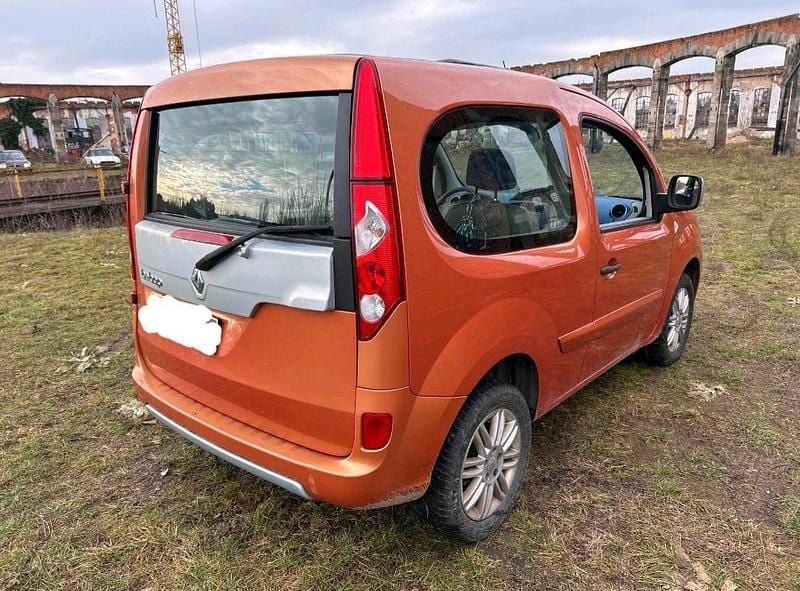 Gebraucht Renault Kangoo 107 PS (78 kW) 2009 Orange