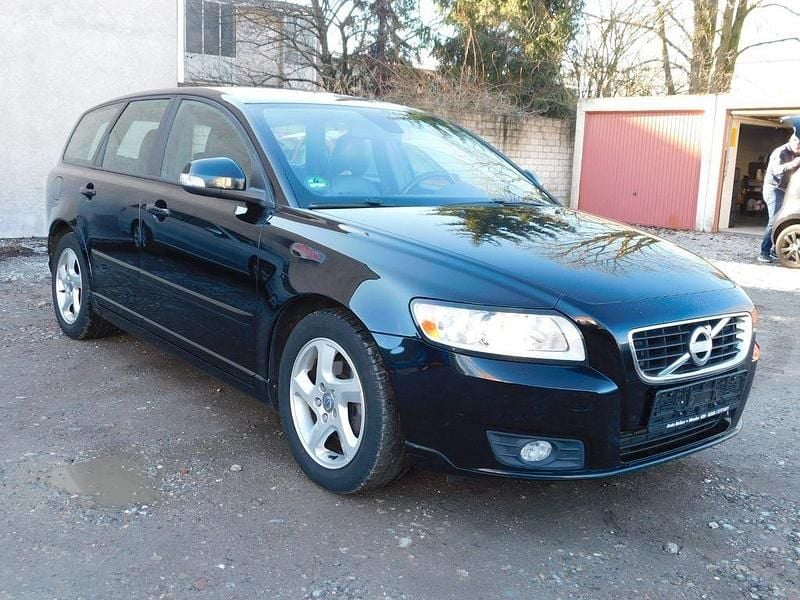 Gebraucht Volvo V50 Business Edition 114 PS (83 kW) 2012 Schwarz Kombi