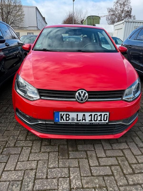 Gebraucht VW Polo 60 PS (44 kW) 2015 Rot Kleinwagen