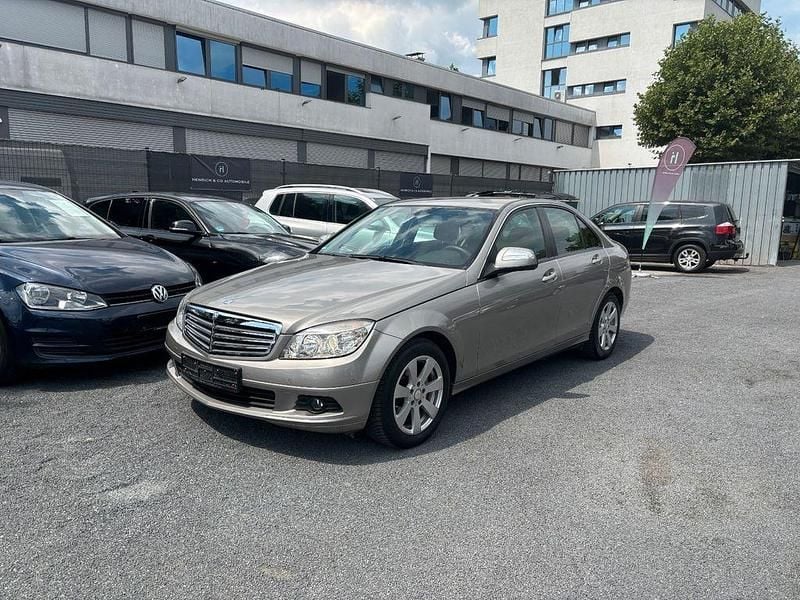 Silber Gebraucht 2008 Mercedes C180 Limousine | 7.980 € (Fairer Preis) - Bild 1/4