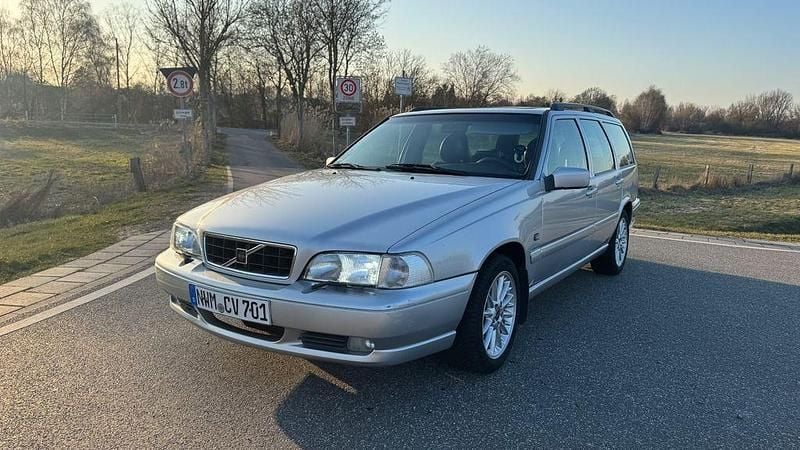 Gebraucht Volvo V70 193 PS (141 kW) 1999 Silber Kombi