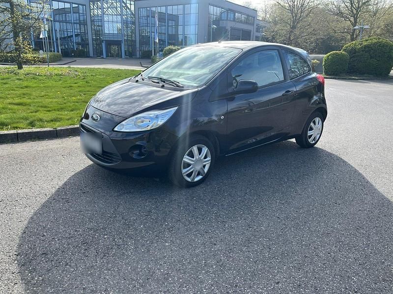 Gebraucht Ford Ka Titanium 70 PS (51 kW) 2015 Schwarz Kleinwagen