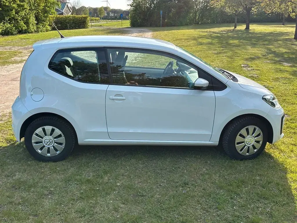 Gebraucht VW up! Move 75 PS (55 kW) 2019 Weiß Kleinwagen