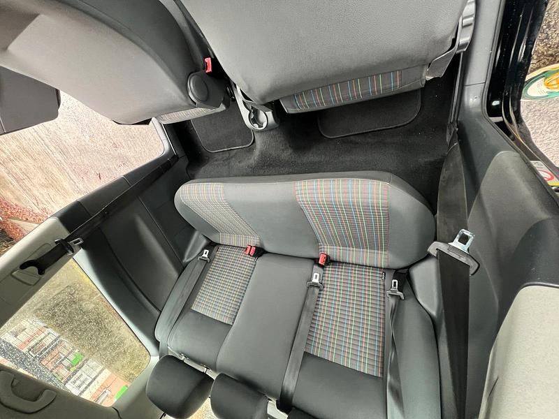 Gebraucht VW Polo 68 PS (50 kW) 2008 Schwarz Kleinwagen