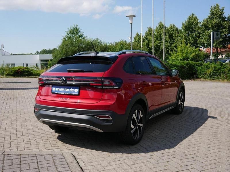 Gebraucht VW Taigo Style 110 PS (80 kW) 2022 Rot (kings red metallic) SUV