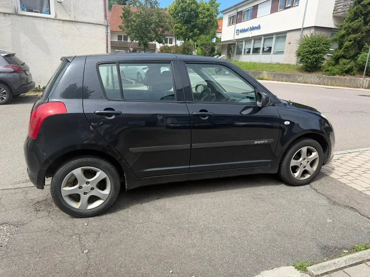Gebraucht Suzuki Swift 95 PS (69 kW) 2006 Schwarz Kleinwagen