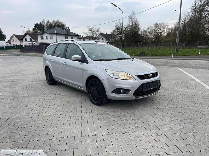 Gebraucht Ford Focus 101 PS (74 kW) 2009 Silber Kombi