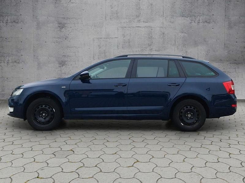 Gebraucht Skoda Octavia 150 PS (110 kW) 2016 Blau Kleinwagen