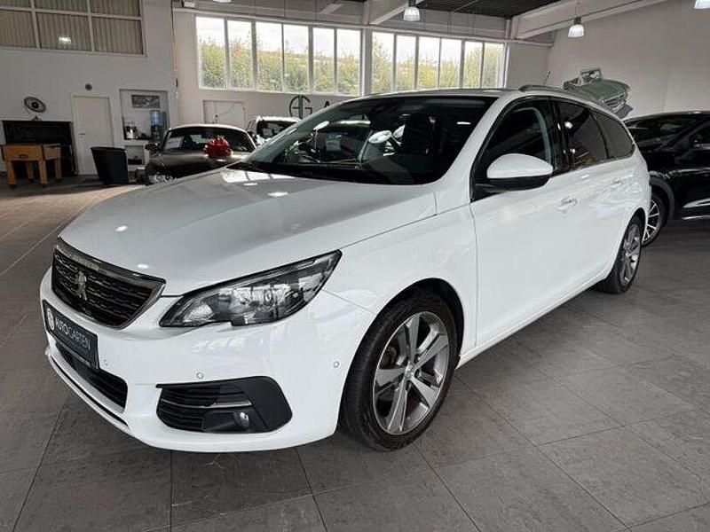 Andere Gebraucht 2019 Peugeot 308 Limousine | 10.450 € (Fairer Preis) - Bild 1/4