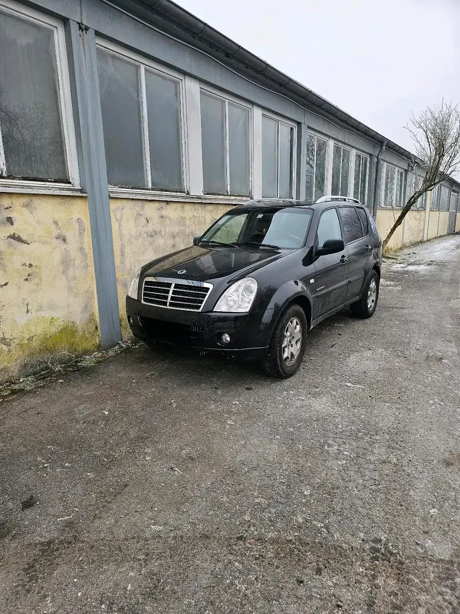 Gebraucht SsangYong Rexton 163 PS (119 kW) 2007 Schwarz SUV