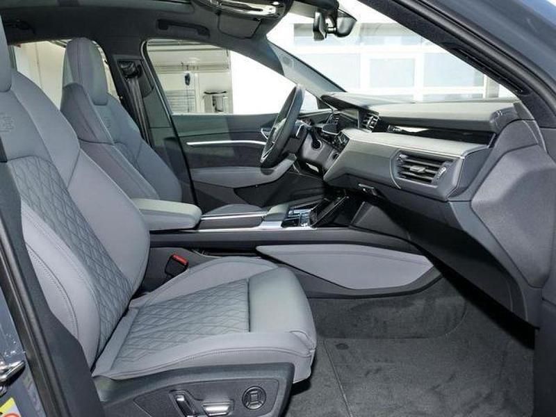Gebraucht Audi Q8 e-tron 300 kW (408 PS) 2024 Magnetgrau SUV