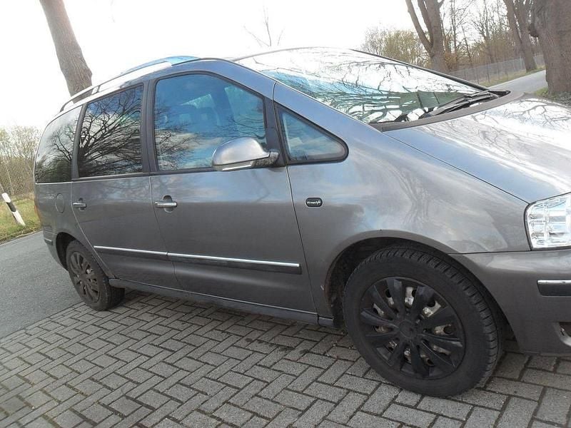 Gebraucht VW Sharan Freestyle 140 PS (102 kW) 2006 Grau Van / Kleinbus