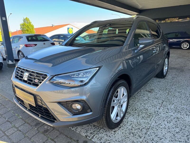 Grau Gebraucht 2018 Seat Arona FR SUV | 15.390 € (Fairer Preis) - Bild 1/4
