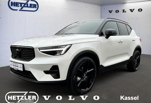 Weiß Neu 2025 Volvo XC40 Plus SUV | 44.800 € (Etwas zu teuer) - Bild 1/4