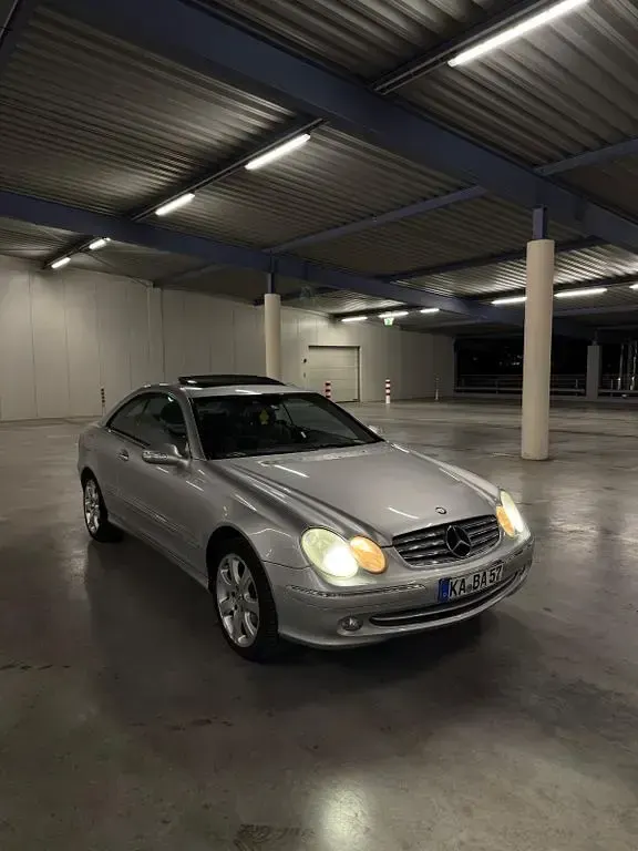 Gebraucht Mercedes CLK320 Elegance 218 PS (160 kW) 2003 Silber Coupé