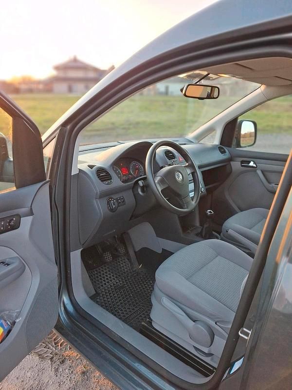 Gebraucht VW Caddy 102 PS (75 kW) 2009 Grau Van / Kleinbus