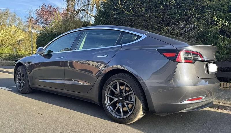 Occasion Tesla Model 3 Standard Range Plus 225 kW (306 ch) 2019 Berline