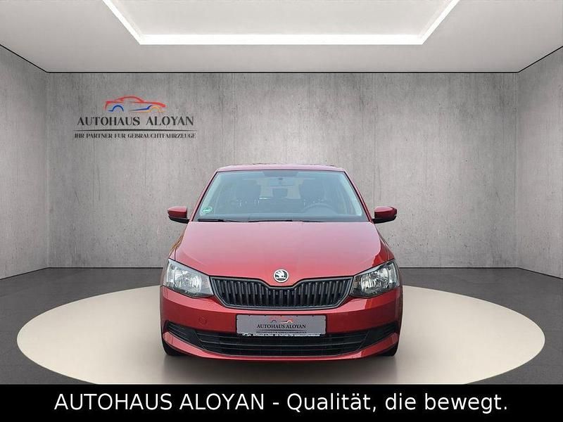 Gebraucht Skoda Fabia Cool Edition 60 PS (44 kW) 2016 Rot Limousine
