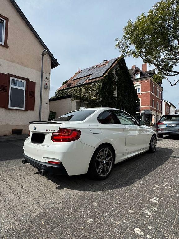 Gebraucht BMW M235 Performance 326 PS (239 kW) 2014 Weiß Coupé