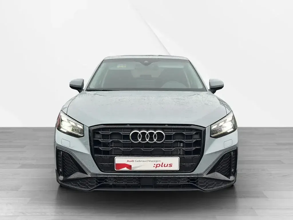 Gebraucht Audi Q2 S-Line 150 PS (110 kW) 2025 Pfeilgrau perleffekt SUV