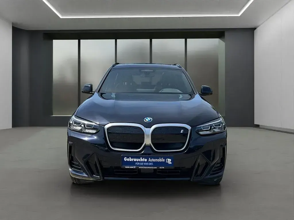 Gebraucht BMW iX3 Shadowline 210 kW (286 PS) 2022 Schwarz / carbonschwarz (metallic) SUV