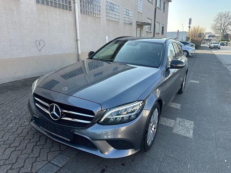 Gebraucht Mercedes C200 184 PS (135 kW) 2018 Grau Kombi