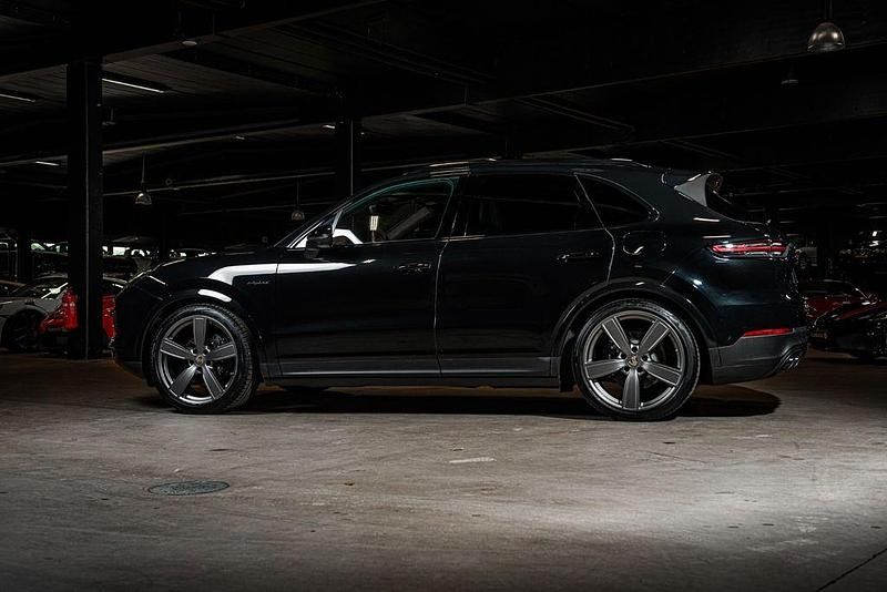 Gebraucht Porsche Cayenne Platinum Edition 340 PS (250 kW) 2023 Schwarz SUV