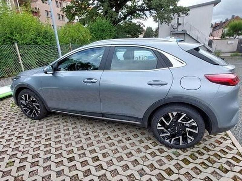 Gebraucht Kia XCeed Spirit 136 PS (100 kW) 2024 Lunarsilber metallic (metallic) SUV