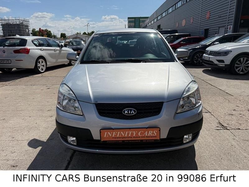 Gebraucht Kia Rio EX 97 PS (71 kW) 2009 Silber Kleinwagen