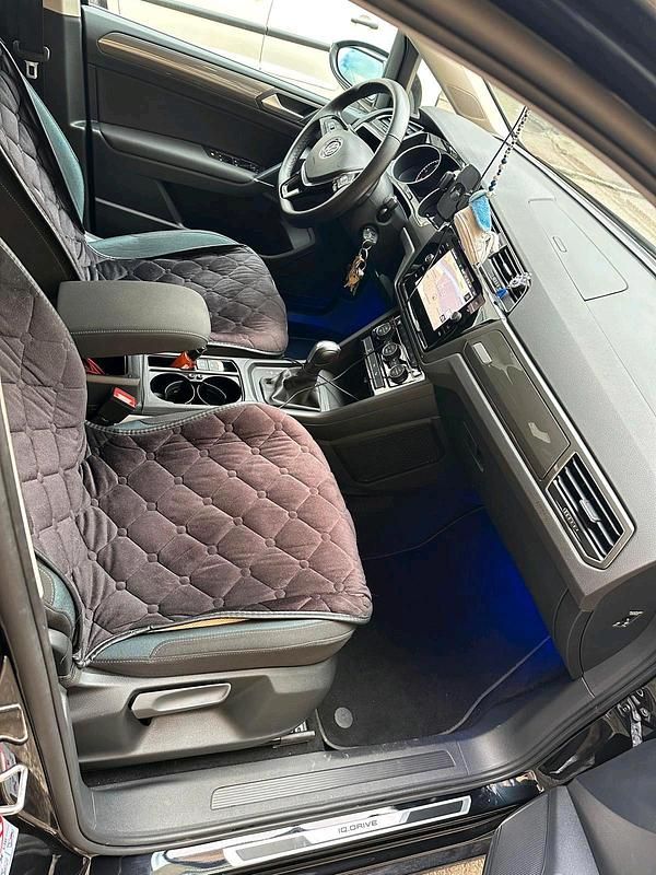 Gebraucht VW Touran 150 PS (110 kW) 2019 Schwarz Van / Kleinbus