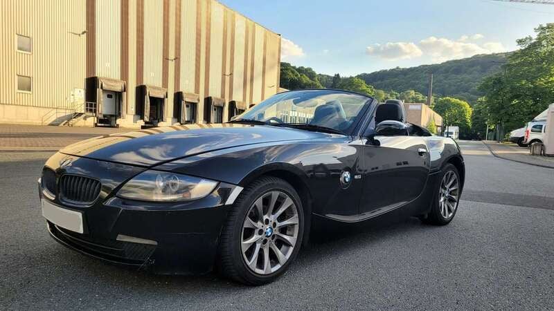 Schwarz Gebraucht 2006 BMW Z4 Cabrio | 2.500 € - Bild 1/4