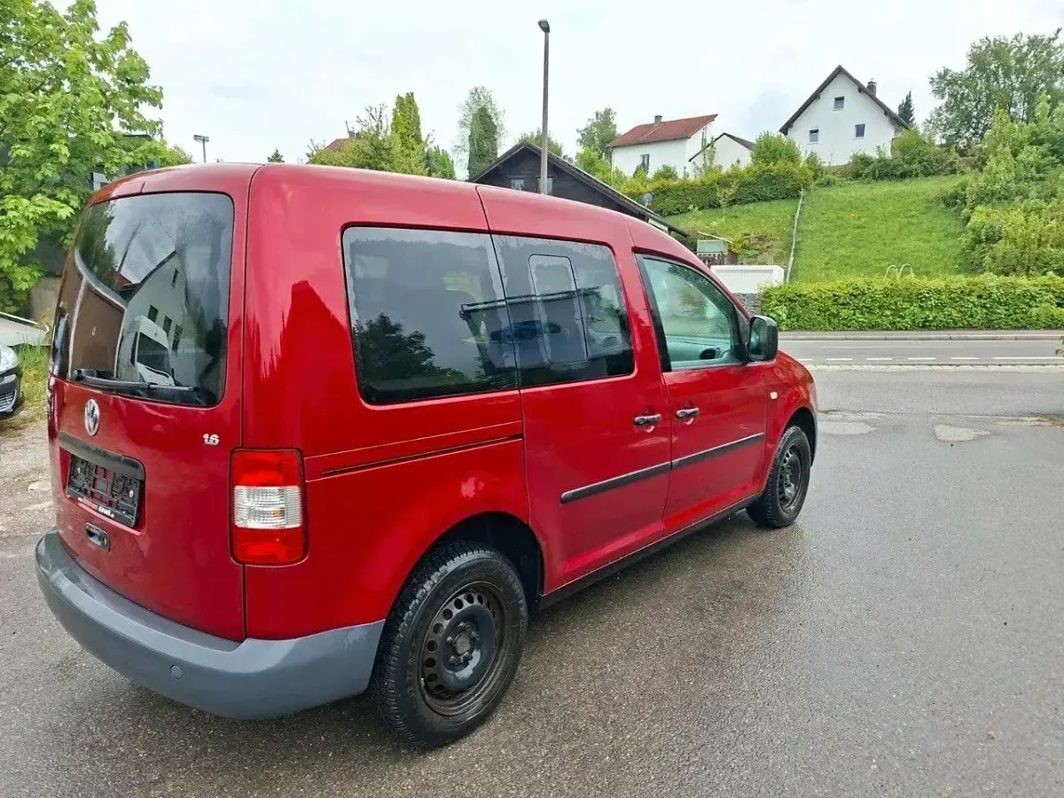 Używany VW Caddy 105 KM (77 kW) 2006 Czerwony Minivan