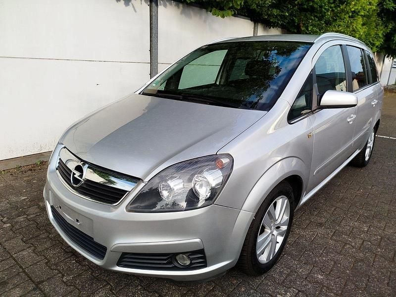 Schwarz Gebraucht 2007 Opel Zafira Van / Kleinbus | 2.999 € (Guter Preis) - Bild 1/4
