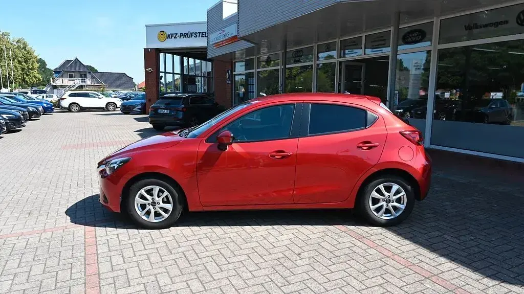 Gebraucht Mazda 2 Nakama 90 PS (66 kW) 2016 Rot Limousine