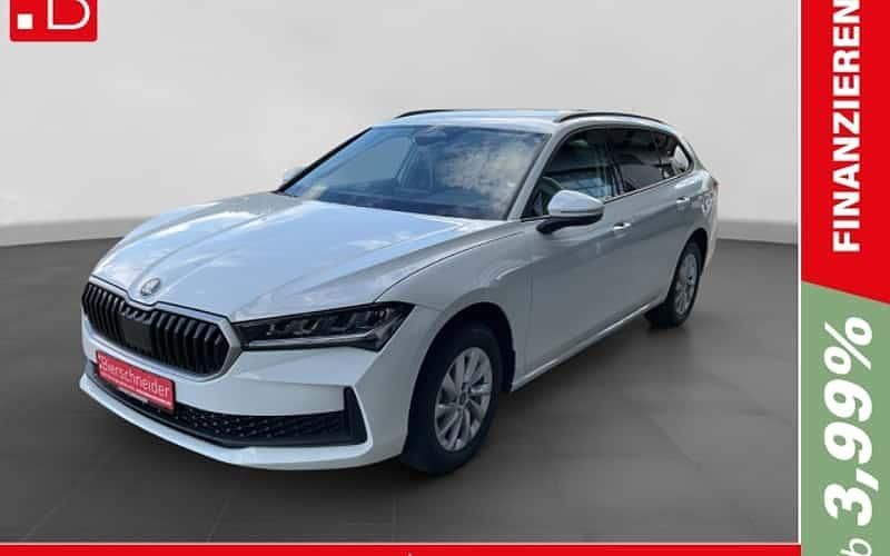 Weiss Neu 2025 Skoda Superb Essence Kombi | 39.990 € (Superpreis) - Bild 1/4
