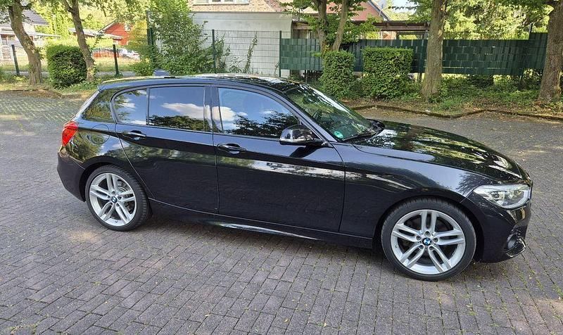 Schwarz Gebraucht 2016 BMW 125 M Sport Kleinwagen | 17.150 € (Fairer Preis) - Bild 1/4
