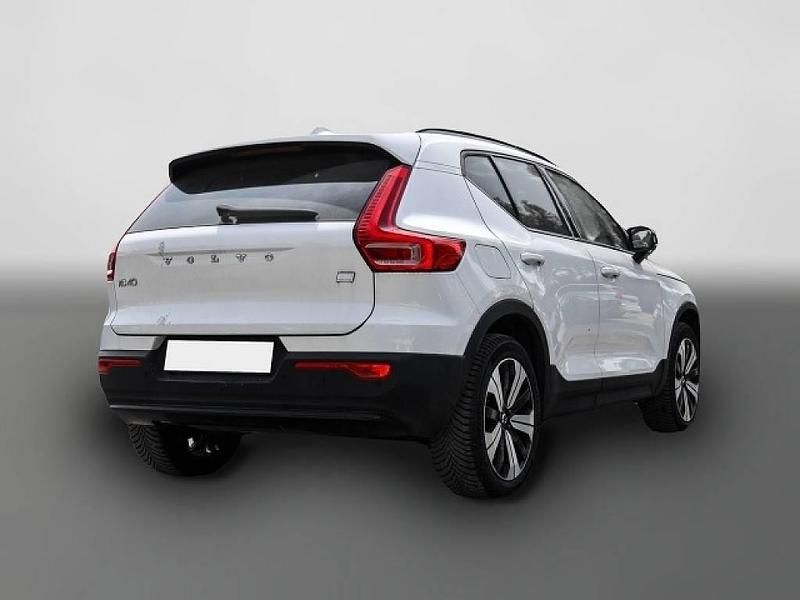 Gebraucht Volvo XC40 Plus 211 PS (155 kW) 2023 Weiß SUV
