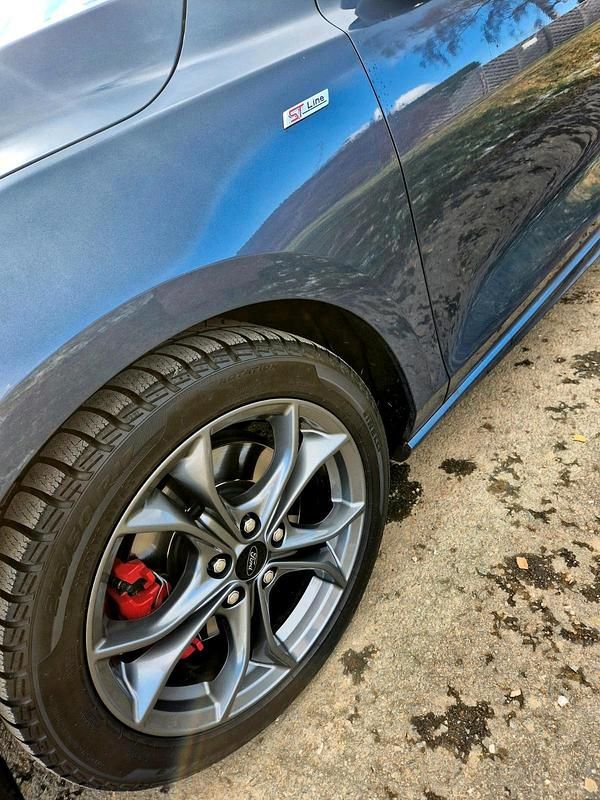 Gebraucht Ford Focus ST 151 PS (111 kW) 2018 Blau Kombi