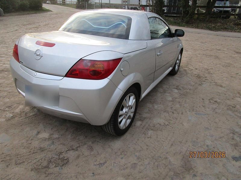 Gebraucht Opel Tigra 90 PS (66 kW) 2005 Silber Cabrio
